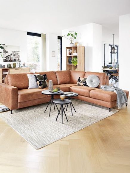 Hoekbank vs. 3-zitsbank: Welke past het beste in je woonkamer?