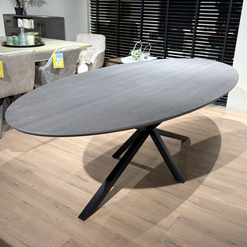 Eettafel MASINDI