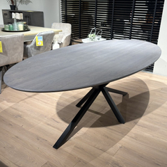 Eettafel MASINDI