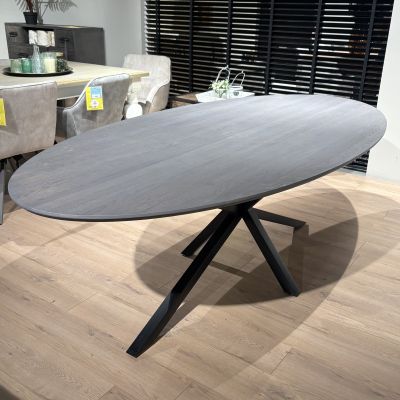 Eettafel MASINDI