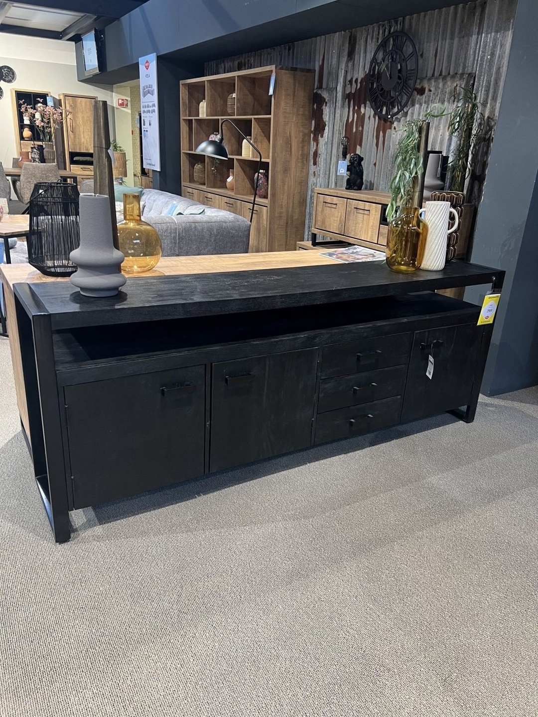 NEWHAVEN Dressoir 210cm 3 d,3 l,1 ov zwart