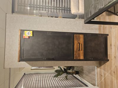 Kast Indusy