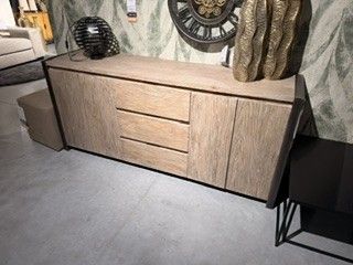 Dressoir stilio