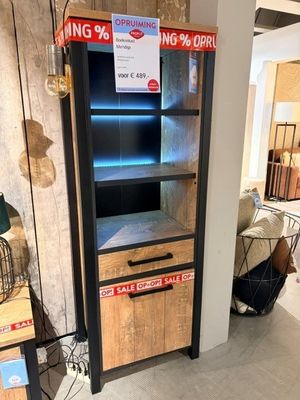 Boekenkast Mendiga