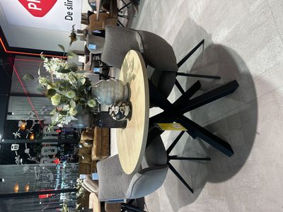 Eettafel Levado